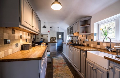 Amroth Cottage | Woodpecker Cottage - Sheepswalk Farm