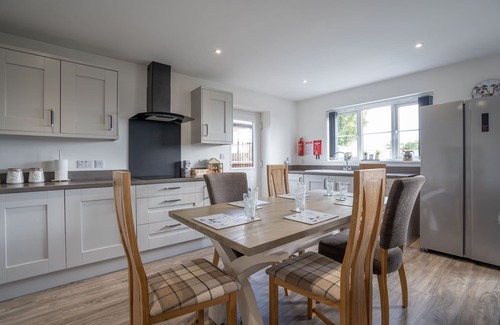 Scratby House | Woodpecker Lodge | East Ruston Cottages