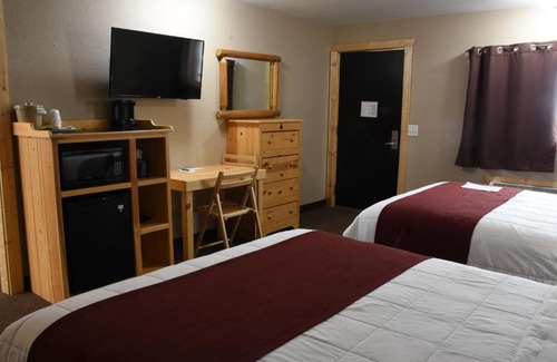 Wisconsin Dells Hotel | Woodside Dells Hotel & Suites
