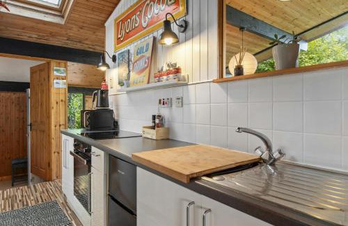 Cenarth House | Woodside Lodge Cenarth