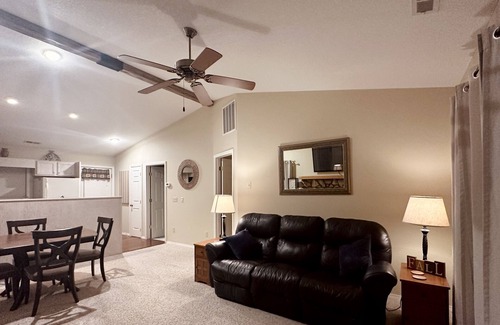 Franklin House | Woodside Villa in Franklin NC