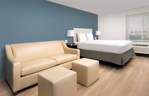 Canyon Acres Hotel | WoodSpring Suites Albuquerque East I-40 Tramway