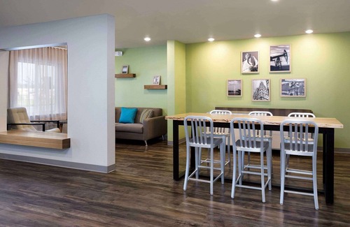 Canyon Acres Hotel | WoodSpring Suites Albuquerque East I-40 Tramway