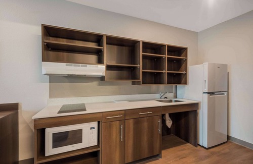 Bellflower Hotel | WoodSpring Suites Bellflower - Los Angeles