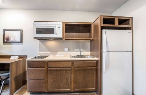 Colton Hotel | WoodSpring Suites Colton