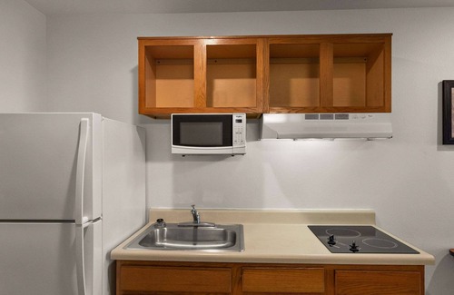 Evansville Hotel | WoodSpring Suites Evansville East