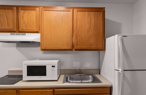 Evansville Hotel | WoodSpring Suites Evansville East