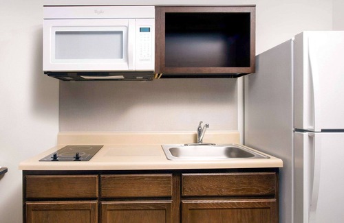 Fargo Hotel | WoodSpring Suites Fargo North Near NDSU