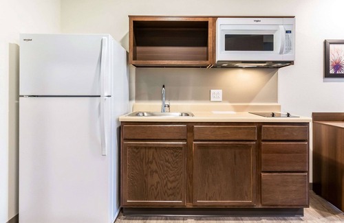 Castleton Hotel | WoodSpring Suites Indianapolis Castleton