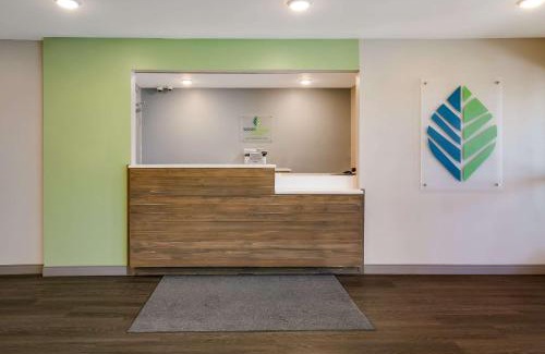 Ashley Oaks Hotel | WoodSpring Suites Knoxville - Cedar Bluff