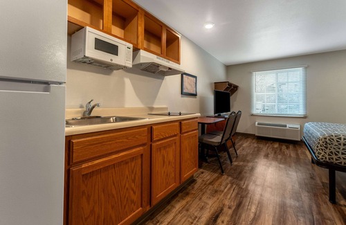 Macon Hotel | WoodSpring Suites Macon North I-75
