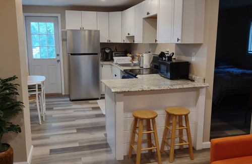 Narrowsburg Cottage | Woodstock Cottage located 10 min from Bethel Woods Art Center!