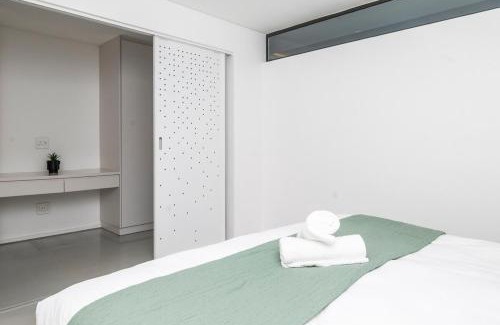 Cape Town City Centre Apartment | Woodstock Mountain Scenery