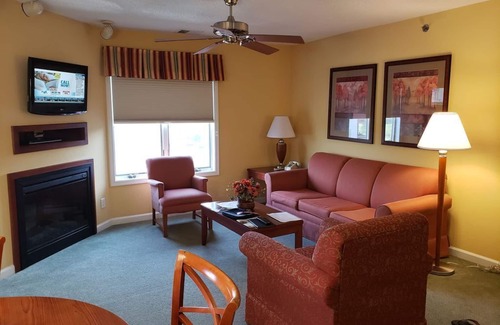 McGaheysville Condo | Woodstone at Massanutten 1br suite, Friday check-in