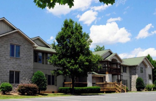 McGaheysville Condo | Woodstone at Massanutten 2br suite, Friday check-in