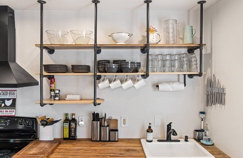 Kabletown Cottage | Woodsy Retreat with a Hot Tub and Seasonal Views!