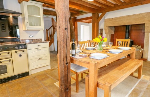 Tupton Cottage | Woodthorpe Cruck Cottage