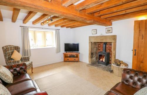 Tupton House | Woodthorpe Cruck Cottage