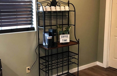 Dahlonega Villa | Woodward Villa A - Steps to Downtown Dahlonega