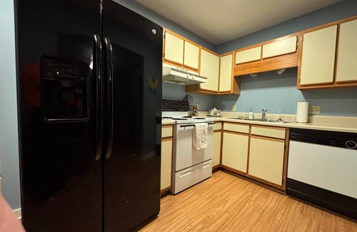 Dahlonega Villa | Woodward Villa D - Steps to Downtown Dahlonega