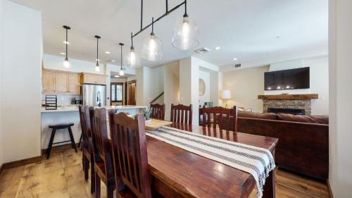 Woodwinds House | Woodwinds #1265 townhouse