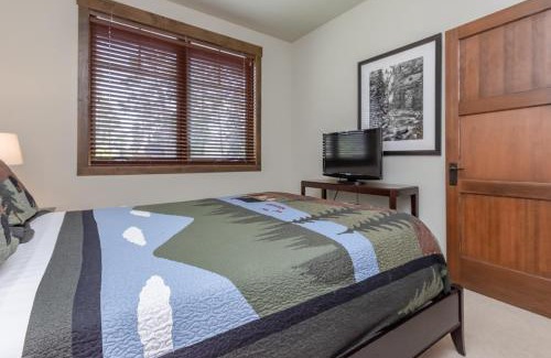 Woodwinds House | Woodwinds 25