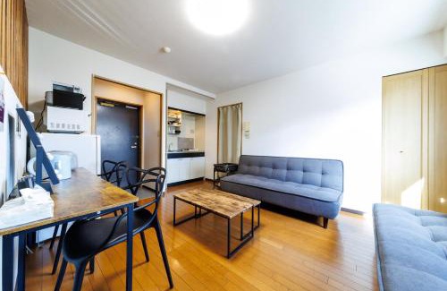 Shikitsuhigashi Apartment | Woody Family Rm Daikokucho, Namba