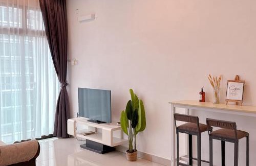 Taman Mount Austin Apartment | Woody Feel Lively Austin at Mount Austin, JB #15
