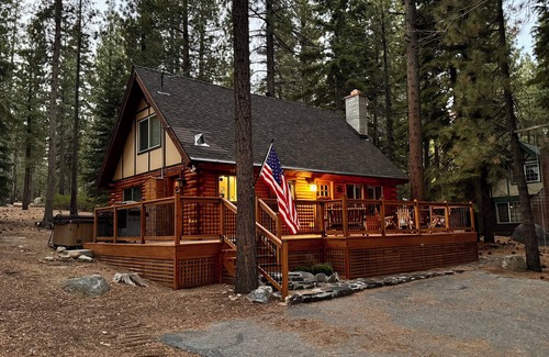 North Upper Truckee Cabin | Woody's Cabin - Your Ski-Lease and Mid-Term Stay at Lake Tahoe