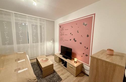 Region Hannover District Apartment | Woody Style Apartment near Langenhagen Airport