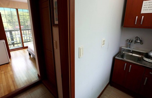 Jecheon House | Worak Pensionville Gauguin's House