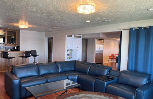 Spring Valley Lake House | WORK and PLAY. Beautiful, Spacious LakeFront home located in Victorville Ca.