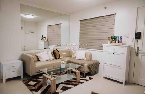 Cebu Apartment | Work-friendly Mountain-view condo near SM Seaside