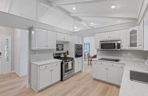 Jeffersonville - Clarksville House | Work-friendly & near downtown