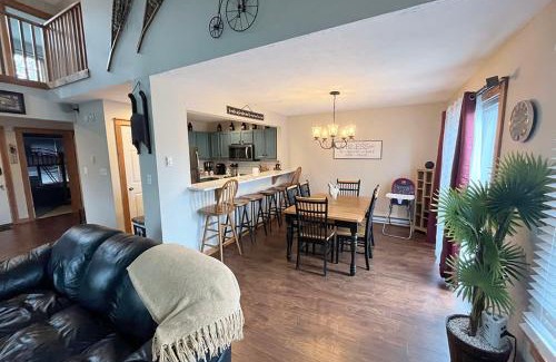 Tannersville House | Work & Play for Executives