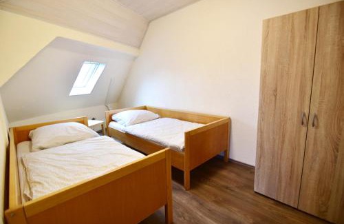 Rheidt House | Work & Stay Ferienhaus Niederkassel