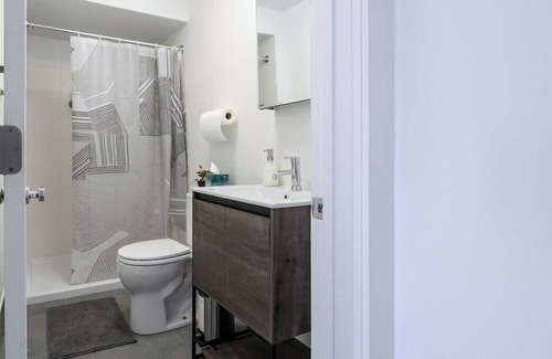West New Haven Apartment | Work - Stay Near Yale & Hospitals - Home Office