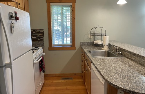 Kalispell Cottage | Working Llama Farm Experience Located Just 30 Minutes From Glacier National Park