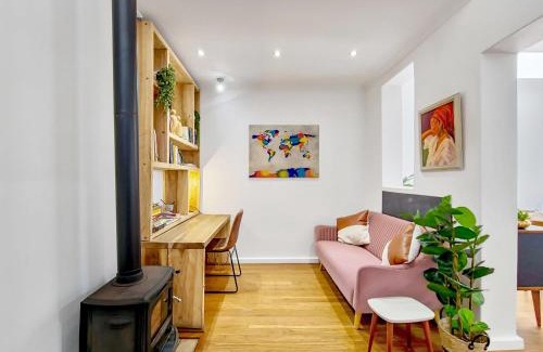 Cape Town House | Workstation, Fast Wi-Fi