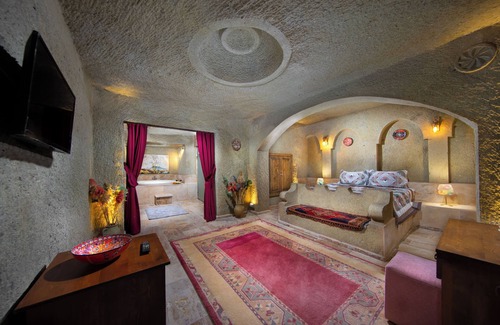 Mustafapasa Hotel | world cave house