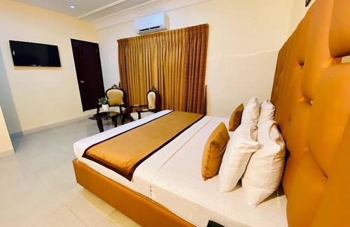 D.H.A. Hotel | World Inn Karachi