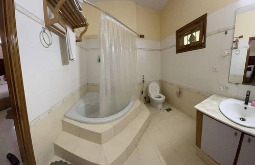 D.H.A. Hotel | World Inn Karachi