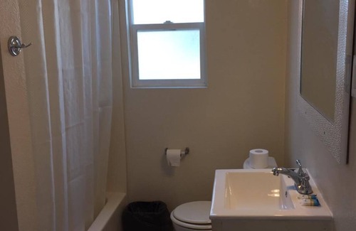 Lynwood Hotel | World Motel