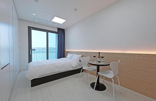 Sokcho Apartment | World Sky Residence Hotel
