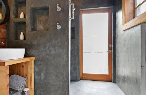 Park Hill House | World Traveler's Seaside Grotto, Luxury in Cambria