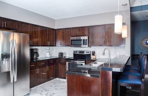 Anaheim Resort Hotel | WorldMark Anaheim