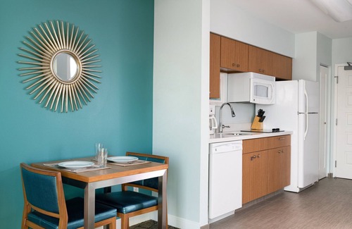 Anaheim Resort Hotel | WorldMark Anaheim