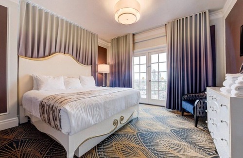 Park West Hotel | WorldMark Inn at the Park - 2 Bedroom Deluxe Queen
