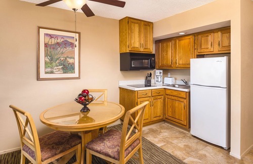 Palm Springs Hotel | WorldMark Palm Springs - Plaza Resort and Spa