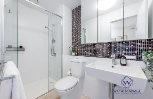 Carlton South Apartment | WOW Apartment on Lonsdale